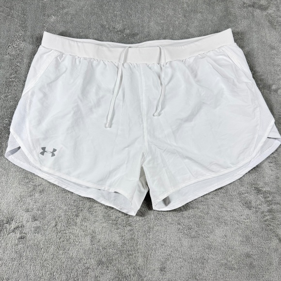 Under Armour Women’s XL White HeatGear Shorts Athletic Loose Fit Pockets - Picture 1 of 12